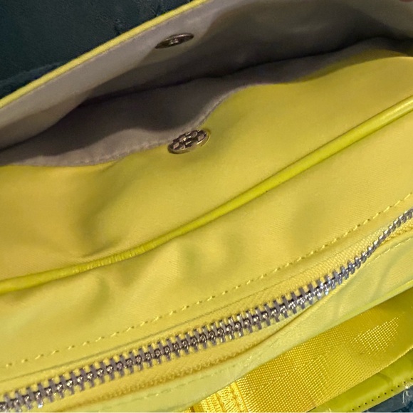 Nicole Miller Yellow Crossbody Bag - Picture 6 of 9